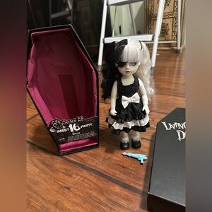 Loving Dead Dolls Onyx